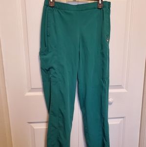 Vera Bradley Hunter Green Scrub Pants. Size M.